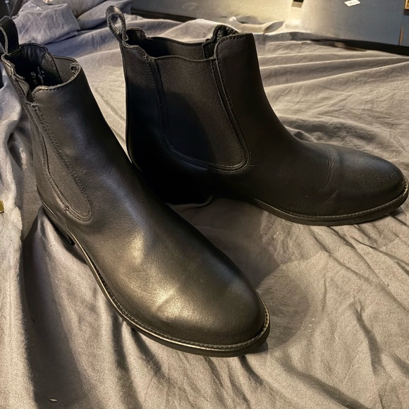 Thursday Boot Company Shoes - Thursday Boot Co Size 10 Duchess Chelsea Black Leather Pull On Boots EUC
